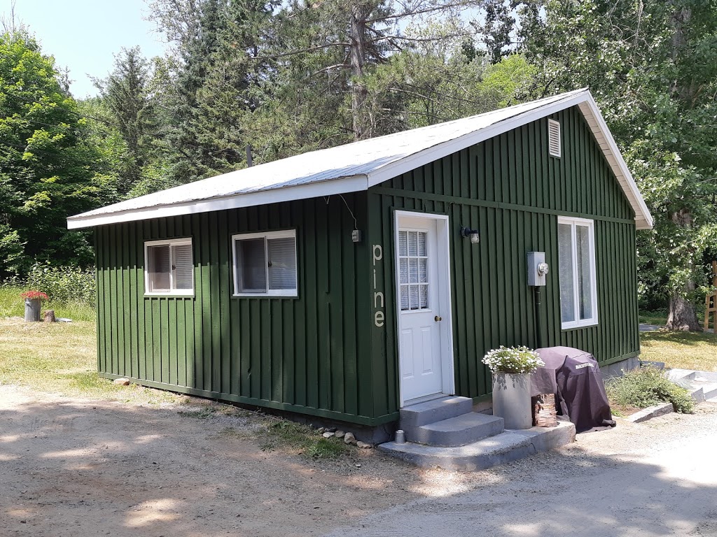 Maple Creek Cabins | 1074 Nordic Inn Rd, Dorset, ON P0A 1E0, Canada | Phone: (705) 766-1065