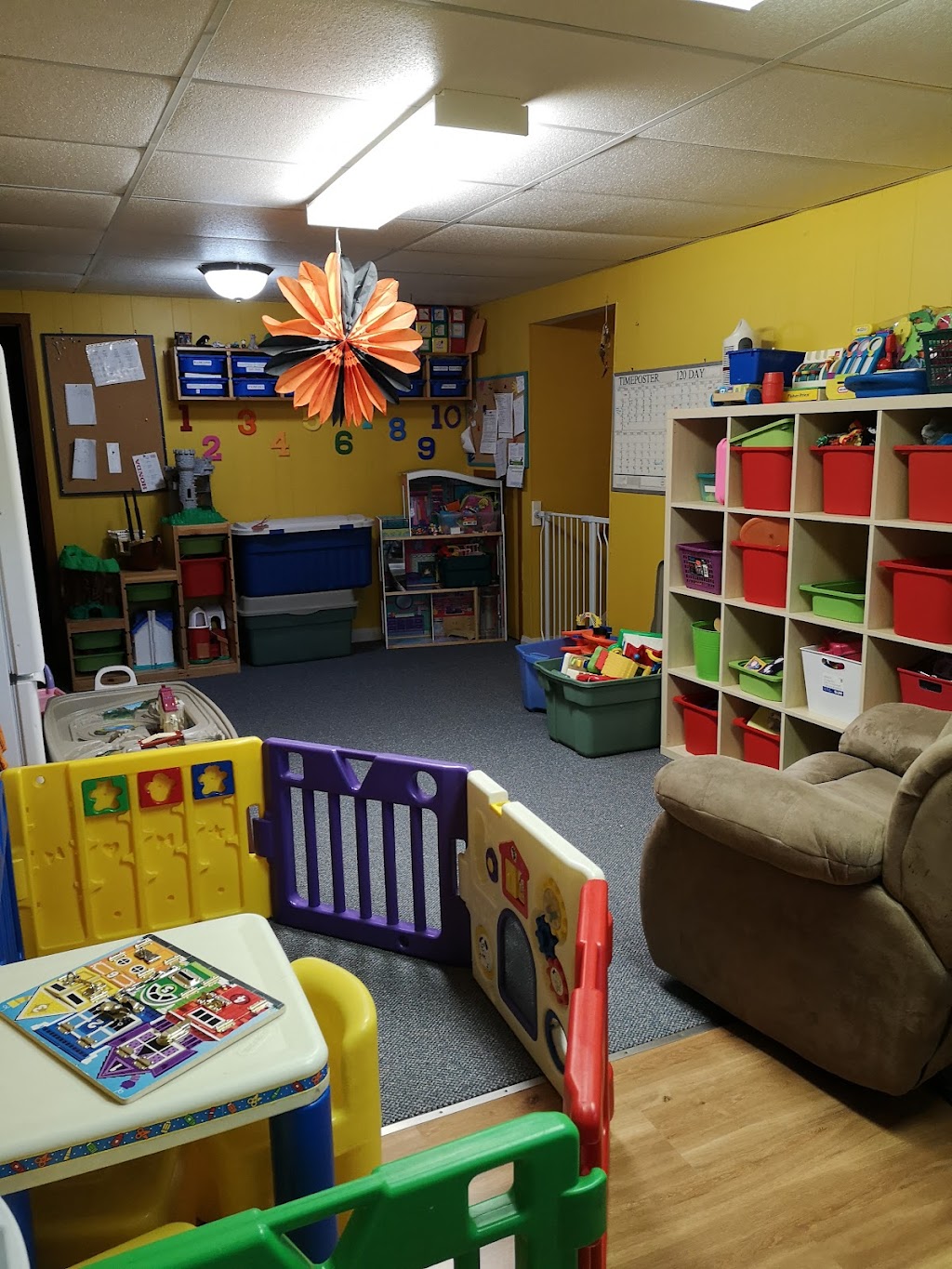 Janes Place Home Daycare | 133 Oak St, Simcoe, ON N3Y 4S2, Canada | Phone: (519) 429-2314