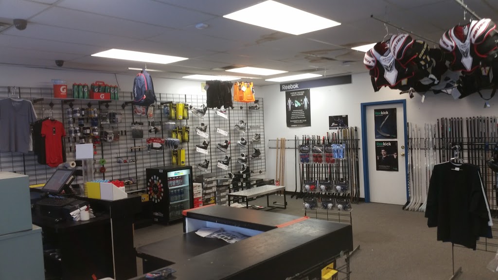 Pro Connexion Hockey | 2215 Henderson Hwy, East Saint Paul, MB R2E 0B8, Canada | Phone: (204) 783-3343