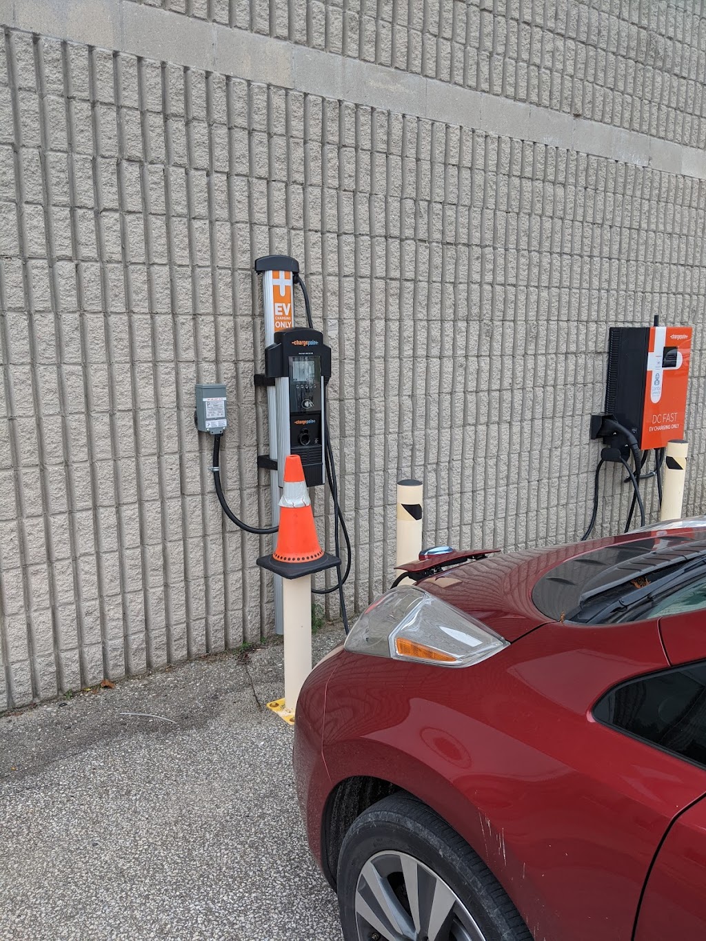 ChargePoint Charging Station | 633222 ON-10, Orangeville, ON L9W 2Z1, Canada | Phone: (888) 758-4389