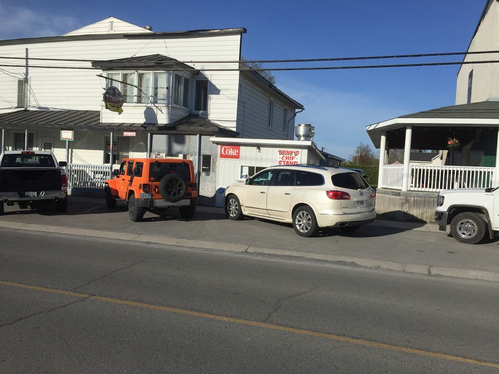 Tonys Chip Stand | 9 Queen St, Crysler, ON K0A 1R0, Canada | Phone: (613) 987-2164