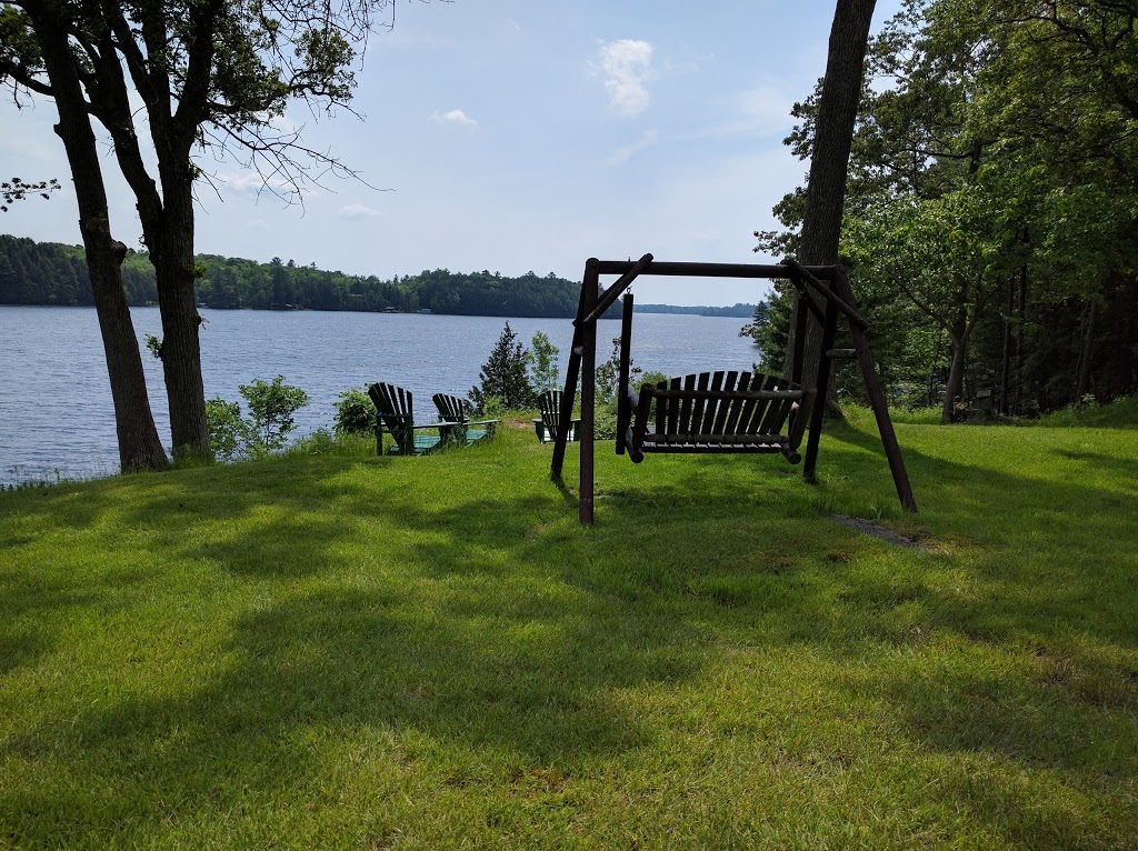 Lakeview Escape On Lake Muskoka | 1515 Hwy. 118 West / Frank Miller Memorial Route, Muskoka Lakes, ON P1L 1W8, Canada | Phone: (705) 645-8558