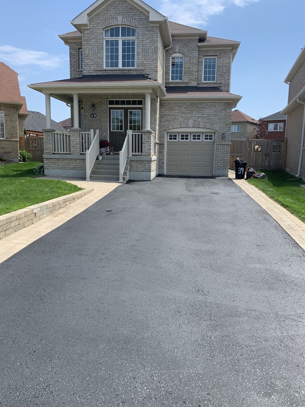 Elite Driveway Sealing | 90 Sprucewood Crescent, Bowmanville, ON L1C 5C9, Canada | Phone: (289) 203-4686