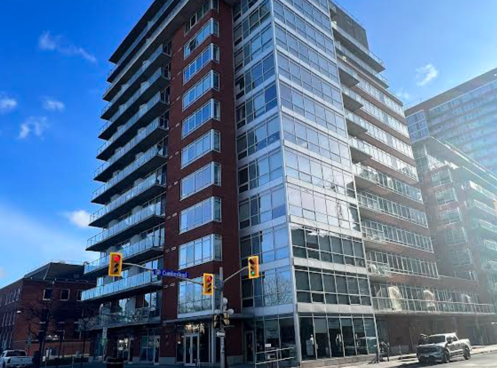 Ottawa Condo Market | 135 Laurier Ave W #100, Ottawa, ON K1P 5J2, Canada | Phone: (613) 720-3970