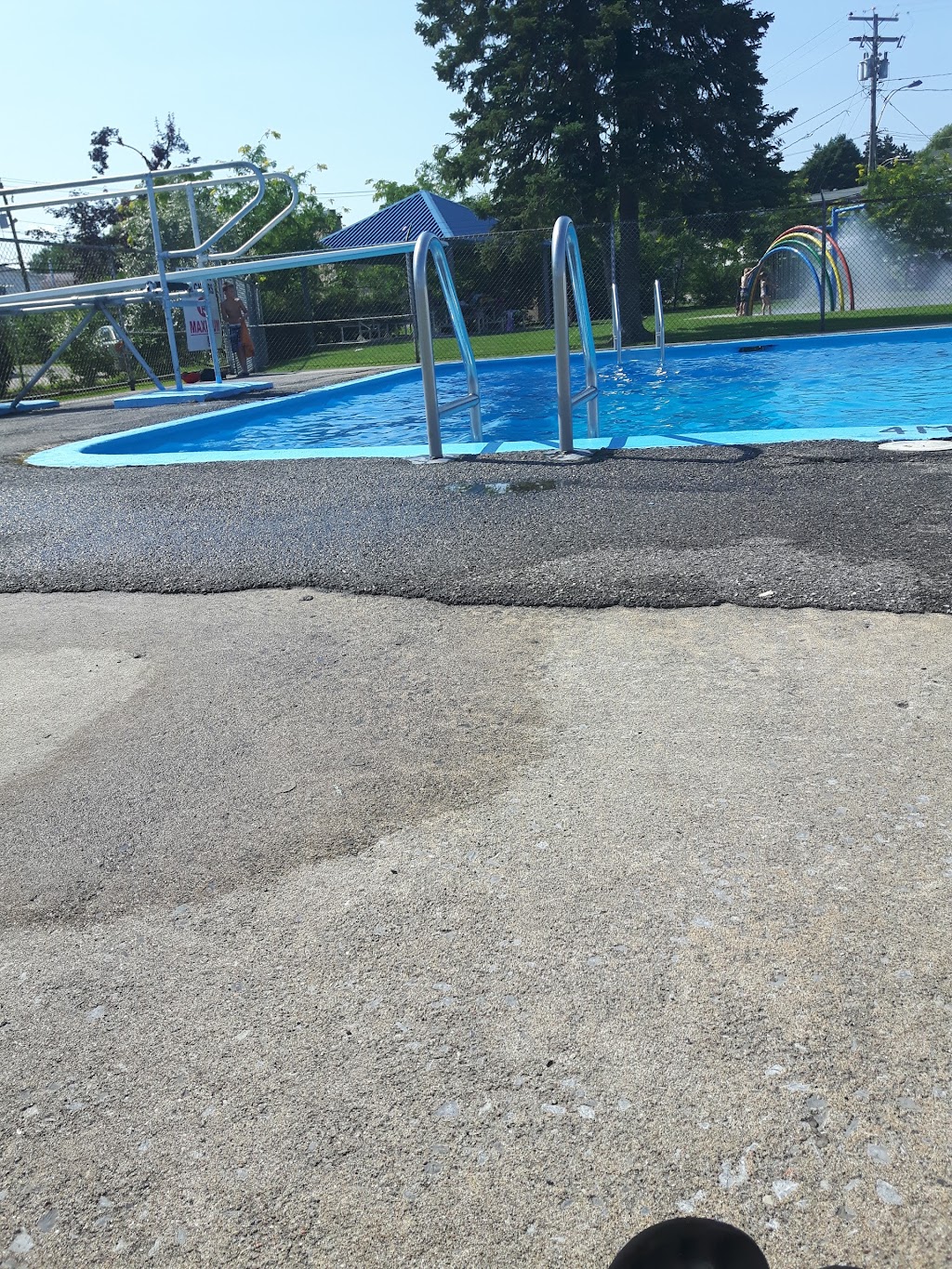 Piscine Municipale | 320 Rue Bill-Clément, Thurso, QC J0X 3B0, Canada | Phone: (819) 985-3252