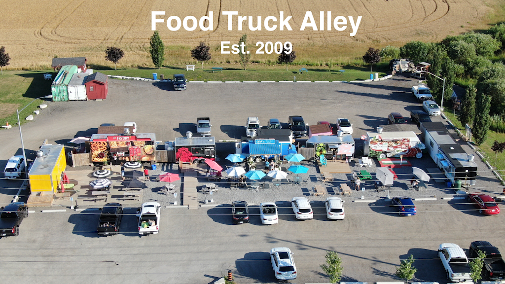 Food Truck Alley | 1967 Taunton Rd, Hampton, ON L0B 1J0, Canada | Phone: (905) 424-3565