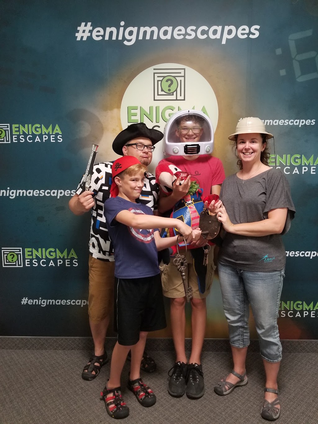 Enigma Escapes | 980 Lorimer Blvd Unit 4, Winnipeg, MB R3P 1C8, Canada | Phone: (204) 219-0014