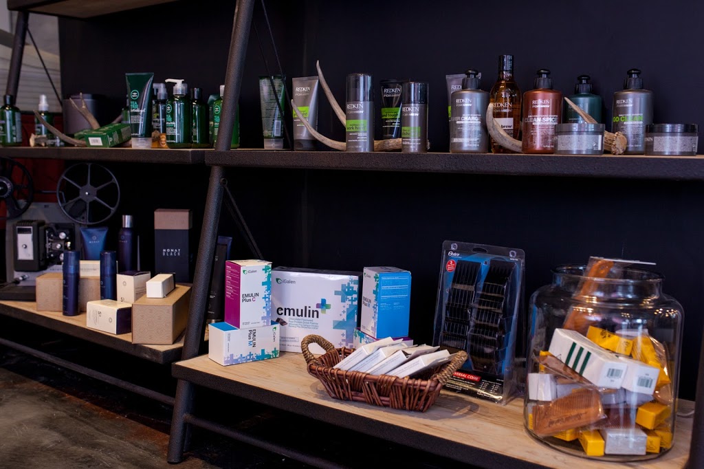 The Tailored Shave | 3030 Pandosy St, Kelowna, BC V1Y 1W2, Canada | Phone: (236) 420-4492