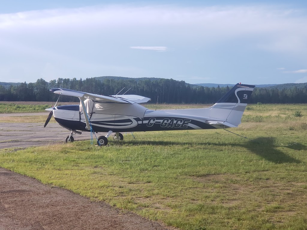 Delco Aviation | 324 Chemin du Lac Mercier, Mont-Tremblant, QC J8E 1K7, Canada | Phone: (514) 771-4135