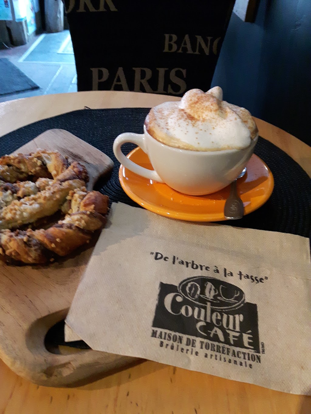 Couleur Café Signature | 7 Rue Principale E, Sainte-Agathe-des-Monts, QC J8C 1J5, Canada | Phone: (819) 326-7723