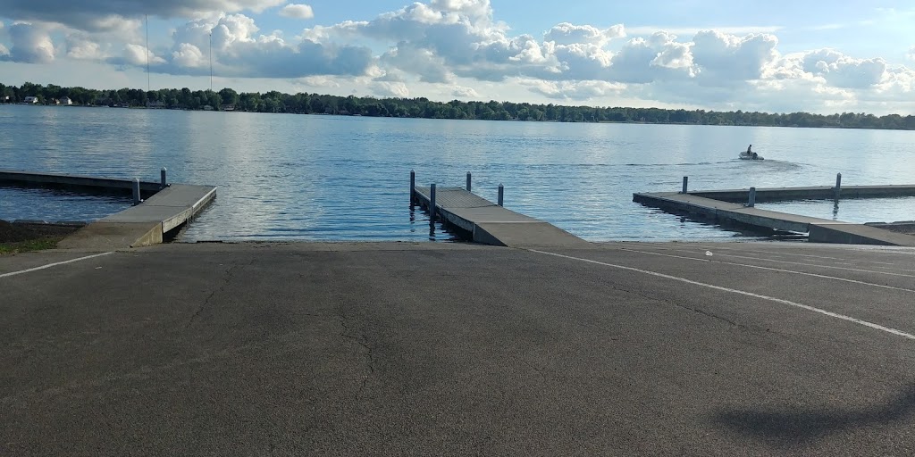 Gratwick Park Boat Launch | 93 Witmer Rd, North Tonawanda, NY 14120, USA