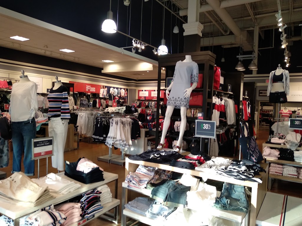 Tommy Hilfiger | 7500 Lundys Ln Unit B5 - B6, Niagara Falls, ON L2H 1G8, Canada | Phone: (905) 354-6194