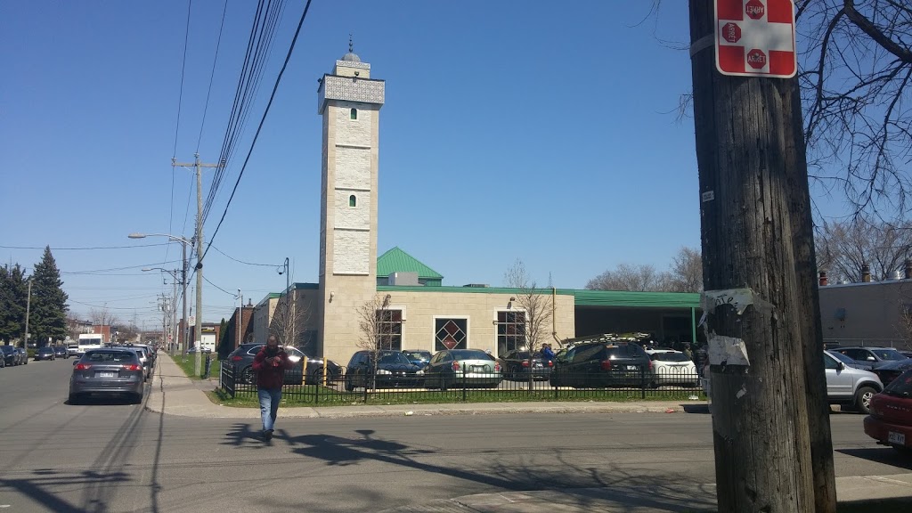 Noor Al Islam Masjid | 10395 Avenue Pelletier, Montréal-Nord, QC H1H 3R2, Canada | Phone: (514) 416-6244