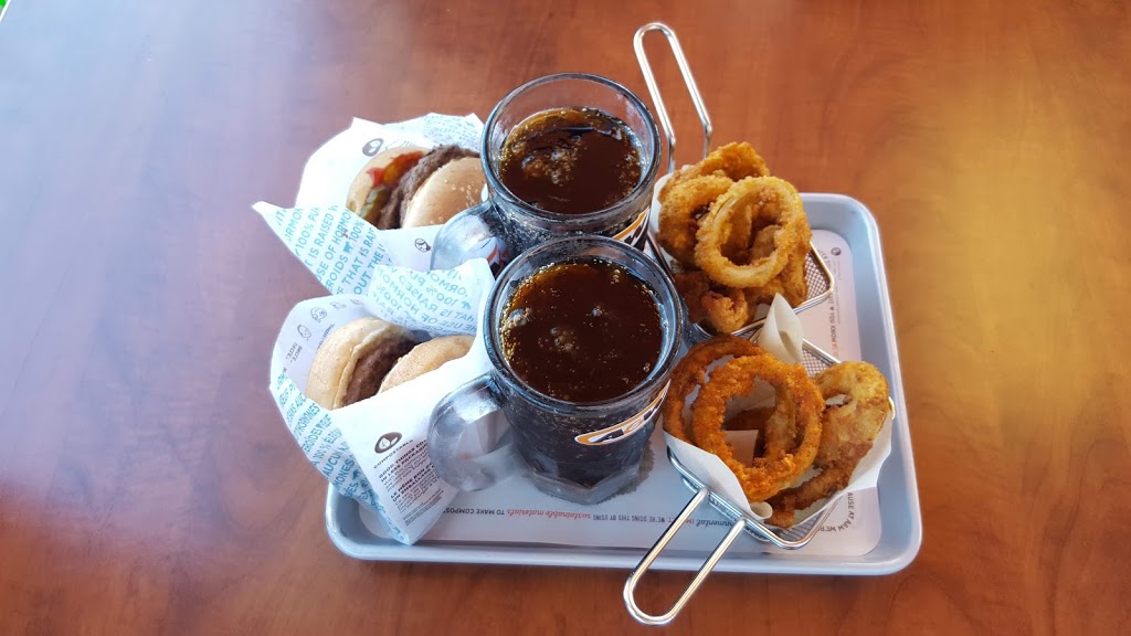 A&W Canada | 414 Huron Rd, Goderich, ON N7A 3A5, Canada | Phone: (519) 524-6664