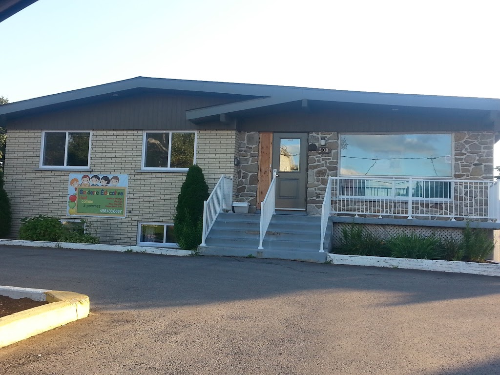 Garderie Educative | 200 Rue Turgeon, Sainte-Thérèse, QC J7E 3J5, Canada | Phone: (450) 433-0667