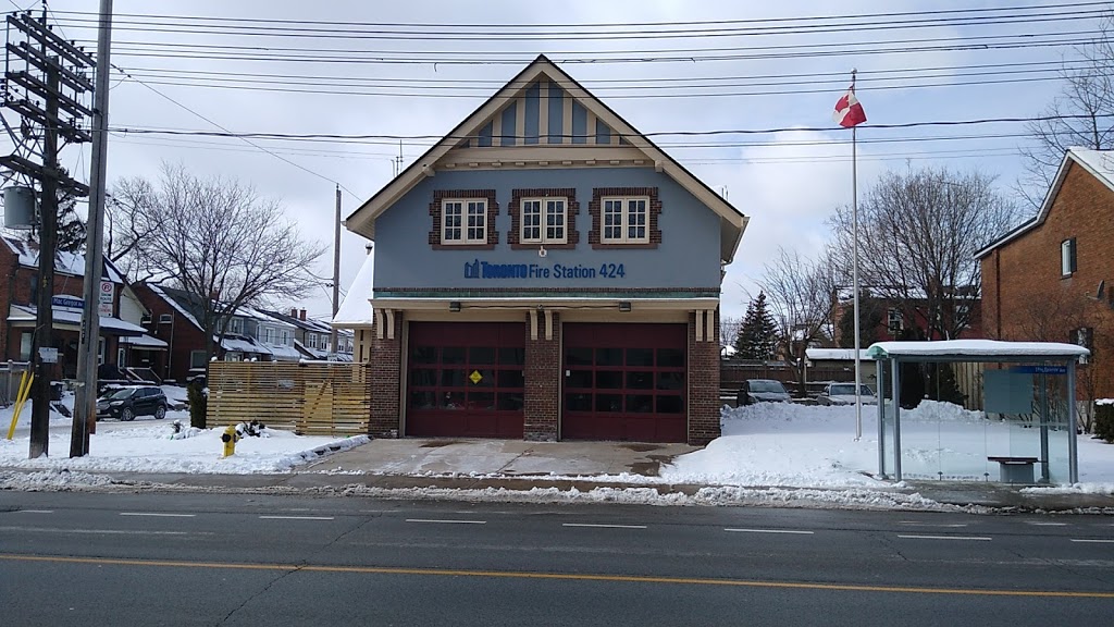 Toronto Fire Station 424 | 462 Runnymede Rd, Toronto, ON M6S 2Y1, Canada | Phone: (416) 338-9050