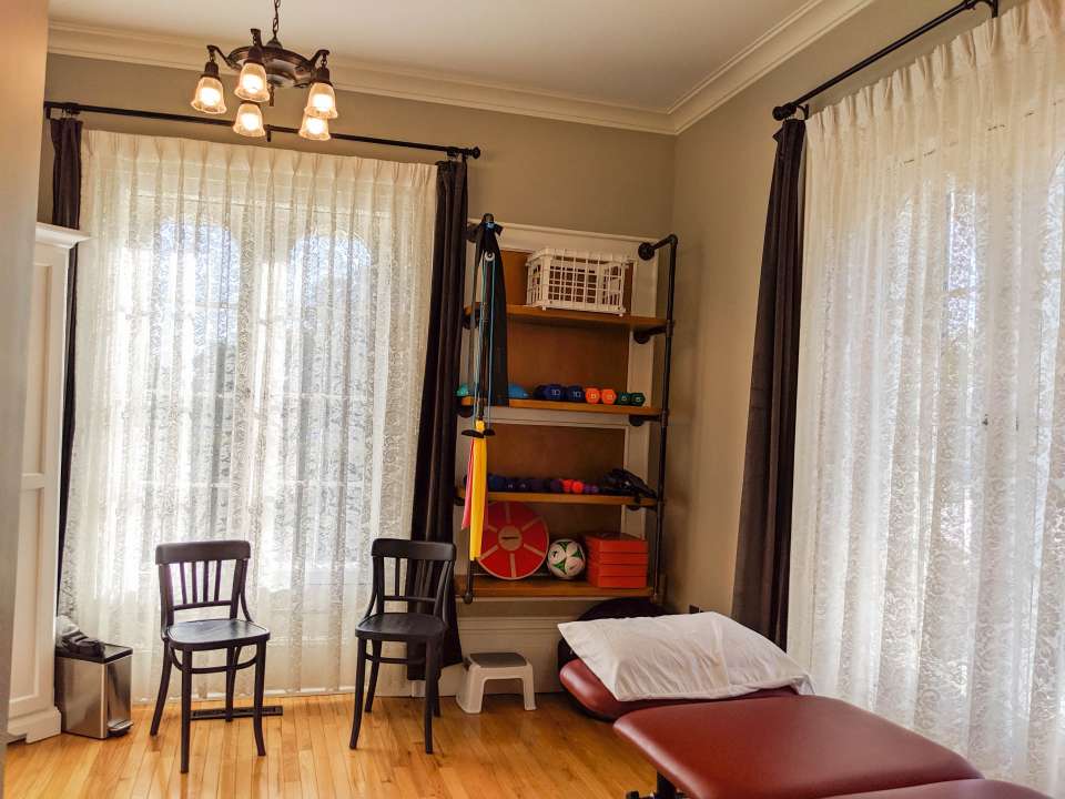Carly Wallace Physiotherapy & Pelvic Health | 1 Adelaide St N, Lindsay, ON K9V 3M7, Canada | Phone: (705) 320-7811