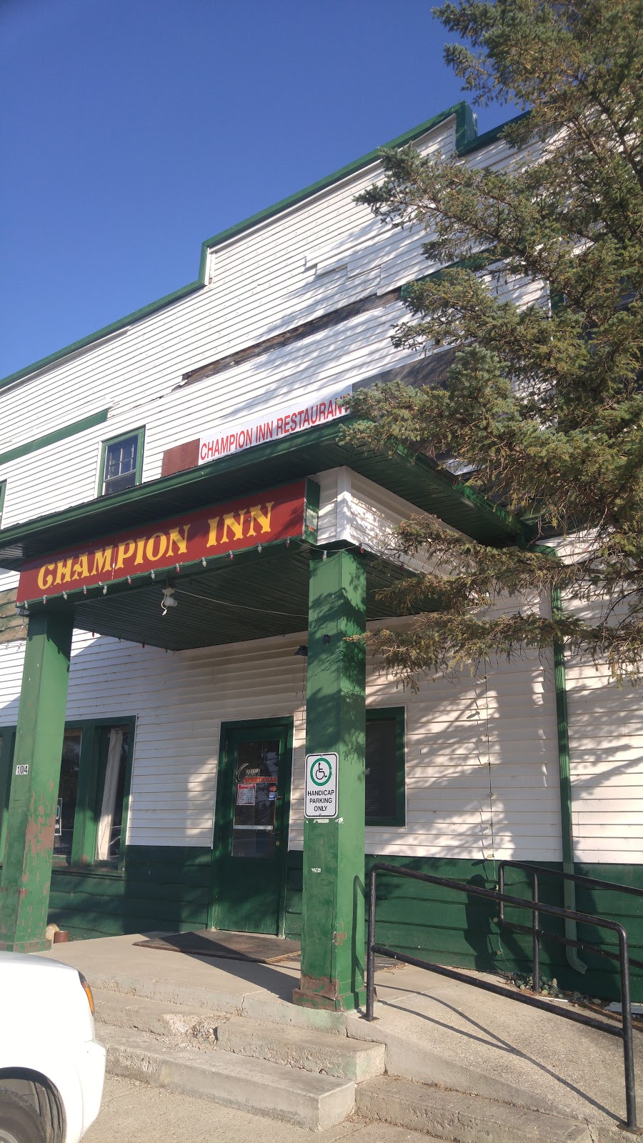 Champion Inn Restaurant | 104 Main St, Champion, AB T0L 0R0, Canada | Phone: (403) 800-3827