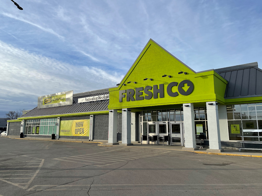 Freshco Pembina | 1319 Pembina Hwy, Winnipeg, MB R3T 2B6, Canada | Phone: (204) 284-3824