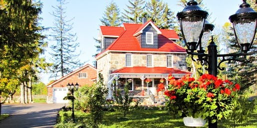 Castleview Inn | 432 5 Line S, Oro Station, ON L0L 2E0, Canada | Phone: (705) 487-5666