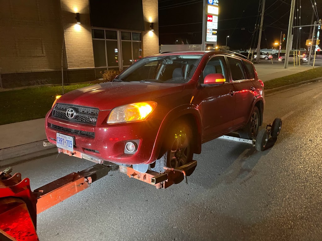 MNK SERVICES TOWING AND SCRAP CAR REMOVAL | 2680 Dundas St, London, ON N5V 3C9, Canada | Phone: (519) 830-3637