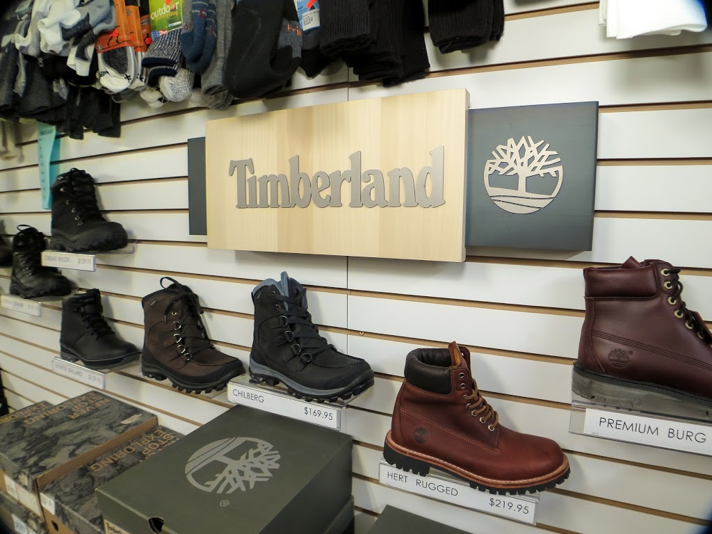 Red Top Footwear | 3303 43rd Ave, Vernon, BC V1T 3L7, Canada | Phone: (250) 542-3132