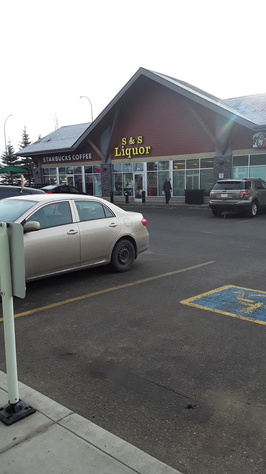 S&S Liquor Ltd | 3 Stonegate Dr NW, Airdrie, AB T4B 0N2, Canada | Phone: (403) 912-1178