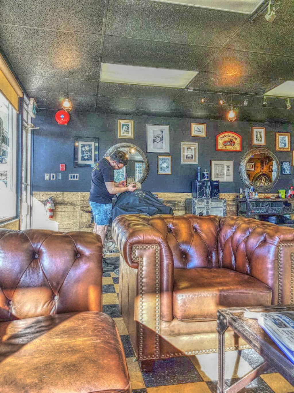 Gentlemens House of Grooming | 1508 Columbia Ave, Port Coquitlam, BC V3C 1C3, Canada | Phone: (604) 942-5301