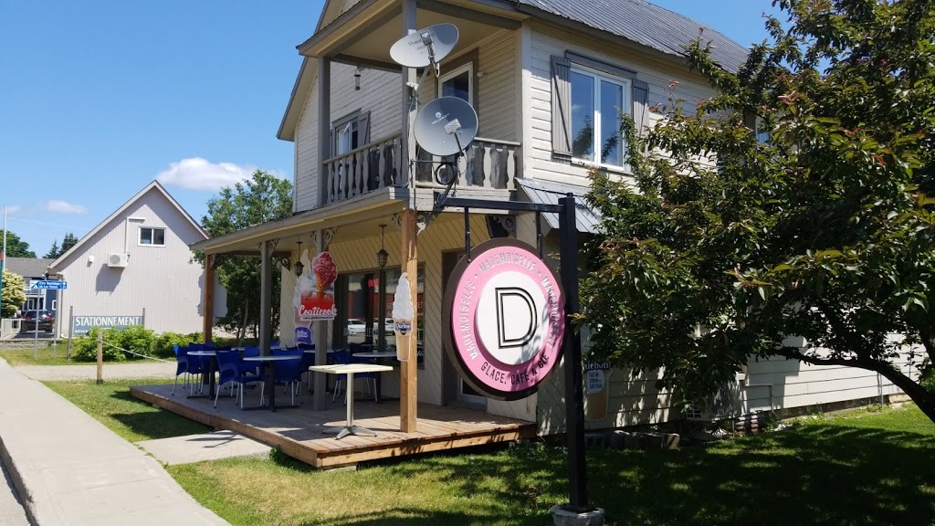 Mademoiselle D Glace, Café & cie | 49 Rue Principale, Chénéville, QC J0V 1E0, Canada | Phone: (819) 428-4321