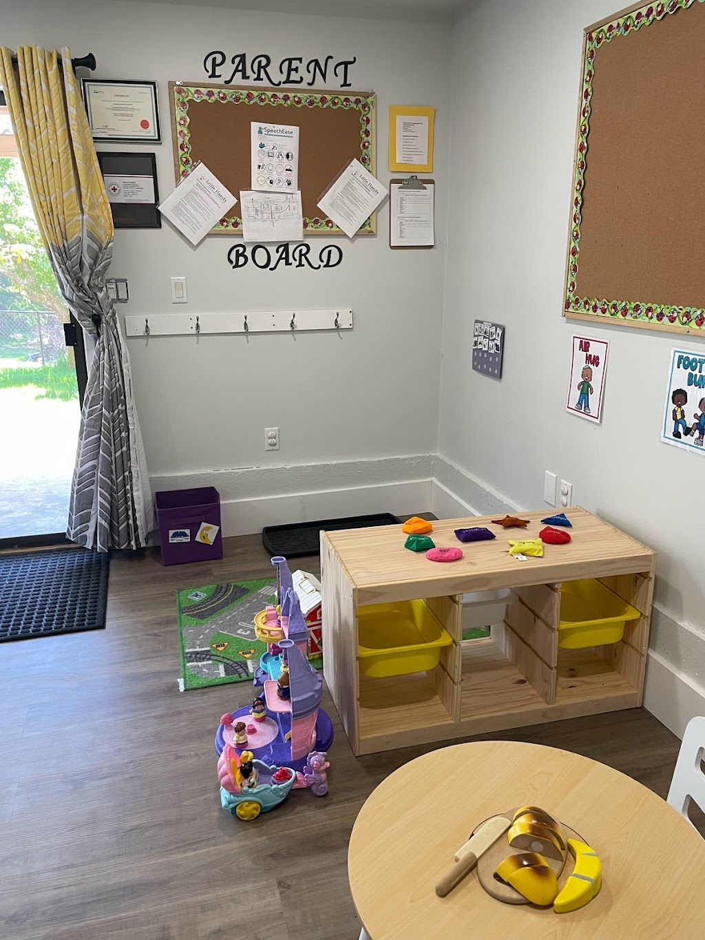 Little Hands Learning Center | 3220 Clayton Rd, Port Alberni, BC V9Y 8T5, Canada | Phone: (778) 821-3515