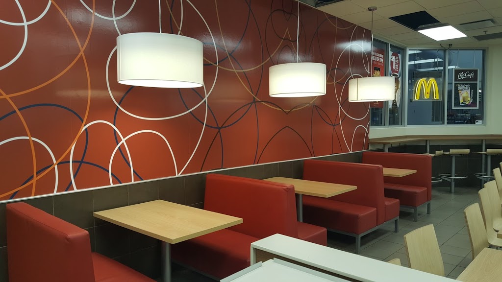 McDonalds | 1900 Eglinton Ave E, Scarborough, ON M1L 2L9, Canada | Phone: (416) 285-4192