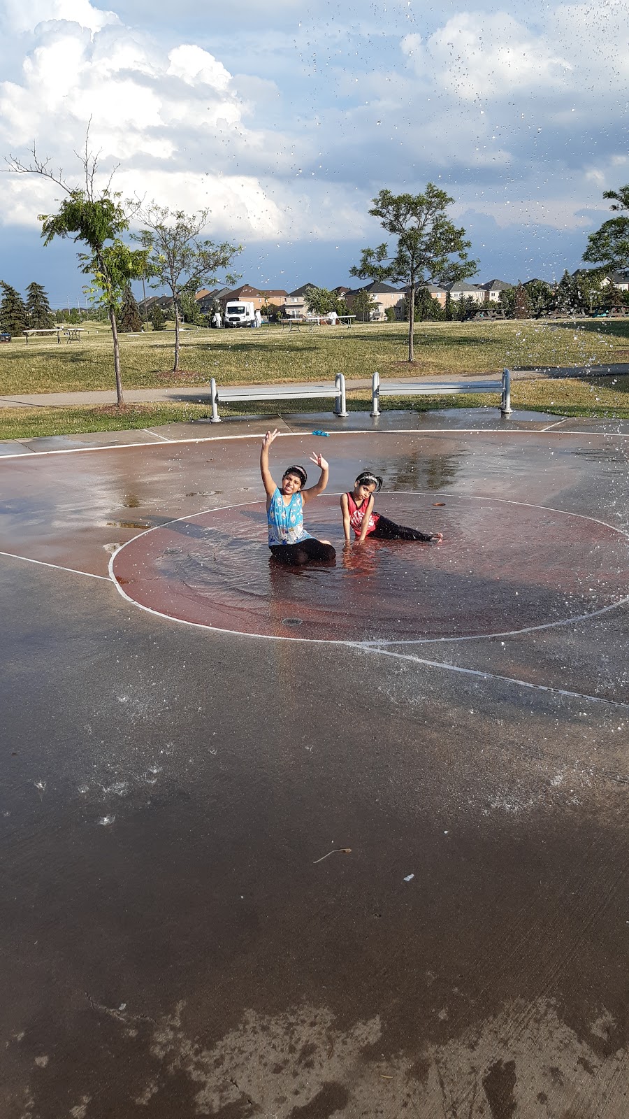 Churchill Meadows Splash Pad | 3370 McDowell Dr, Mississauga, ON L5M 6R8, Canada | Phone: (905) 615-4100