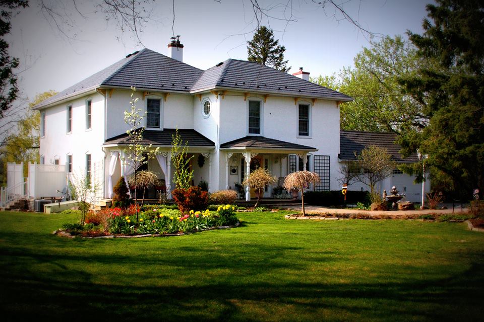 Daisy Hill Bed and Breakfast | 405 Mud Lake Rd N, Odessa, ON K0H 2H0, Canada | Phone: (855) 386-1738