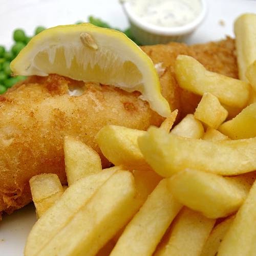 Crossroads Fish & Chips | 6048 ON-9, Schomberg, ON L0G 1T0, Canada | Phone: (905) 939-3474