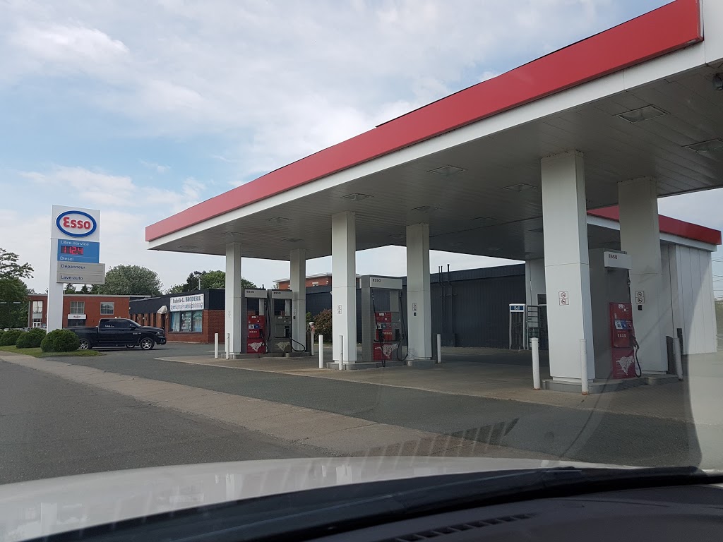 Esso | 14 Rue Langlois, Granby, QC J2G 6J4, Canada | Phone: (450) 378-4162