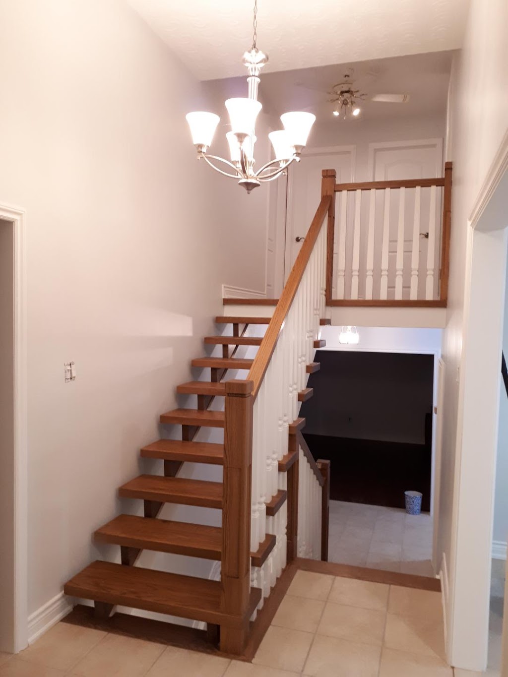 The Oak Stair Limited | 46 Ashbridge Cir, Woodbridge, ON L4L 3R5, Canada | Phone: (905) 851-1122