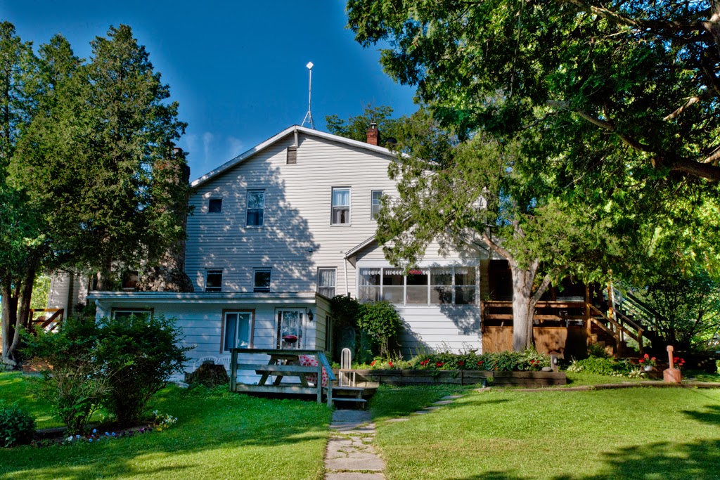 Melody Lodge | 4328 Melody Lodge Lane, South Frontenac, ON K0H, Canada | Phone: (613) 387-3497