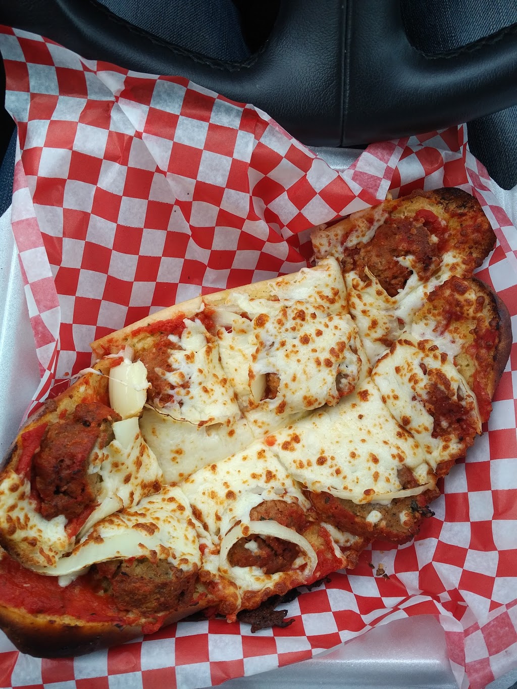 Goodfellas Pizzeria | 2727 Courtice Rd, Courtice, ON L1E 3G6, Canada | Phone: (905) 240-2411