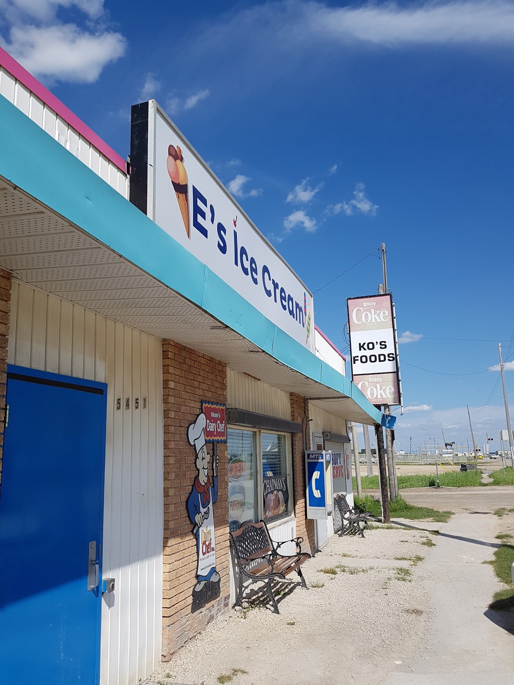 Es Ice Cream | 5451 Portage Ave, Headingley, MB R4H 1H8, Canada | Phone: (204) 832-7817