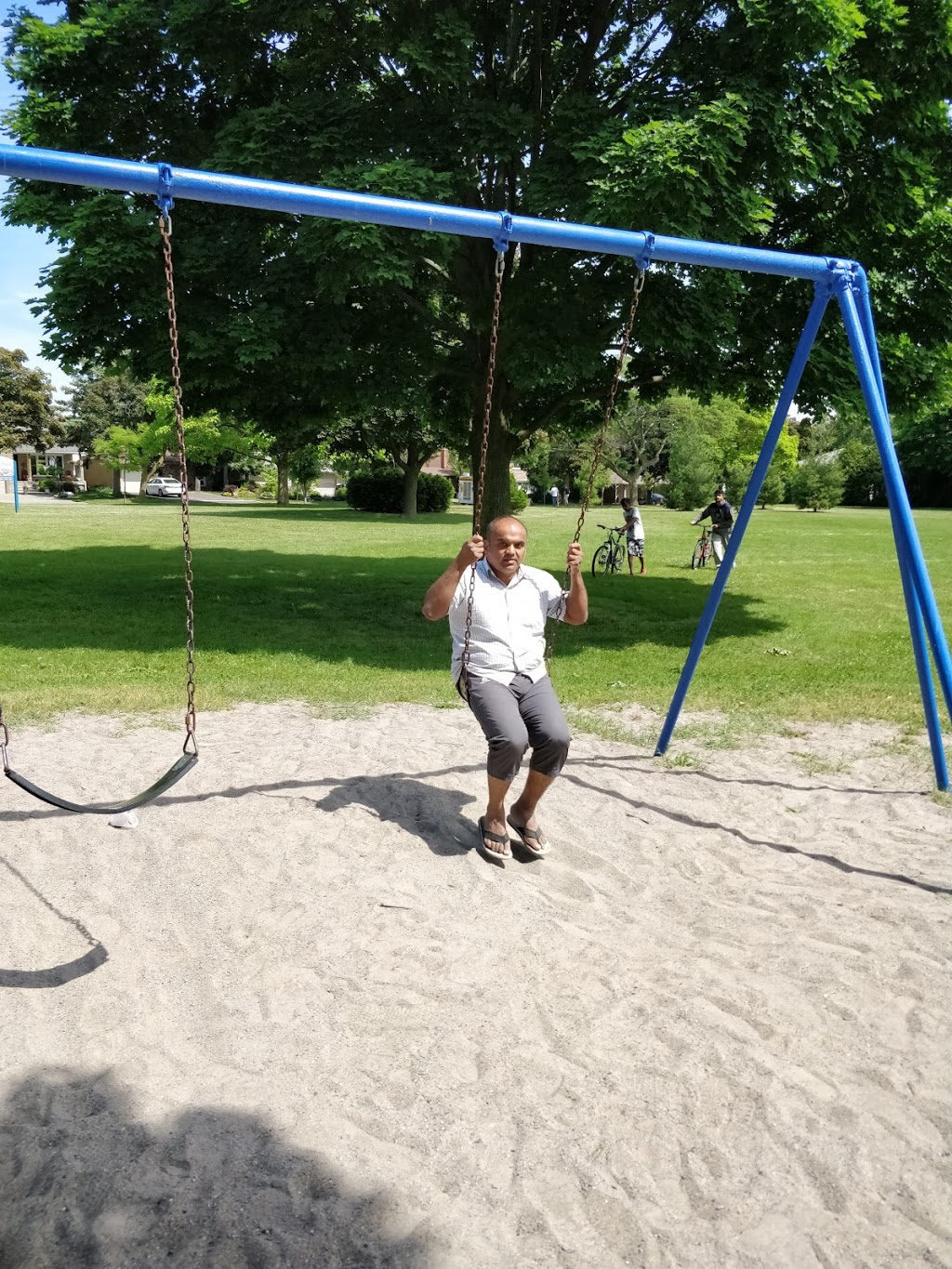 Green Meadows Park - Etobicoke | 20 Newstead Rd, Etobicoke, ON M9P 3G3, Canada