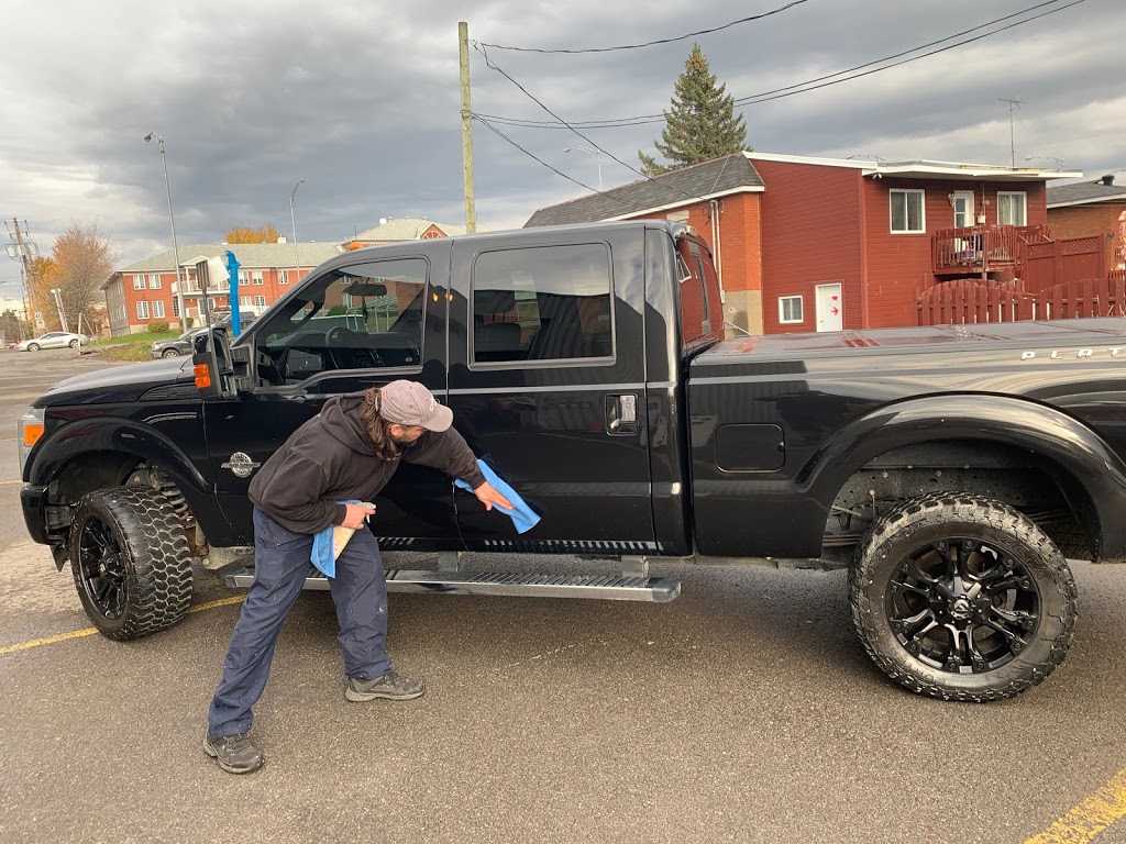 Le Bo Lave-Auto | 510 18e Rue, Saint-Jérôme, QC J7Z 3G1, Canada | Phone: (450) 431-3838