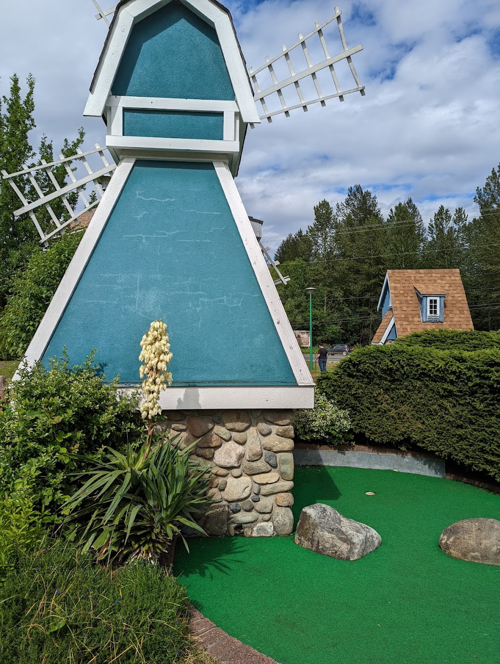 Miracle Beach Mini Golf | 8667 Old, N Island Hwy, Black Creek, BC V9J 1G5, Canada | Phone: (250) 337-5336