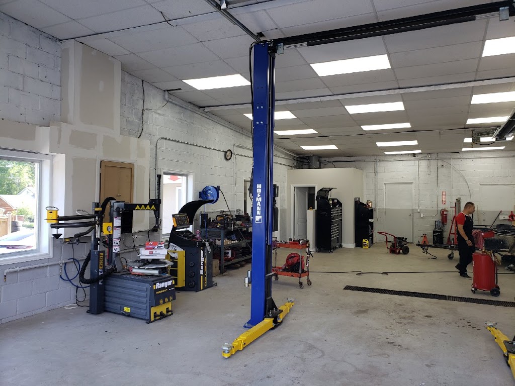 Tottenham Auto Centre | 127 Queen St S, Tottenham, ON L0G 1W0, Canada | Phone: (905) 936-1109