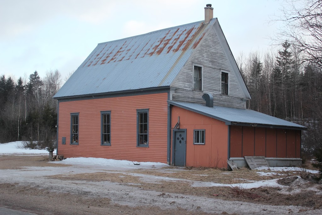 Albert County Clay Co. | 900 Albert Mines Rd, Curryville, NB E4H 1Y2, Canada | Phone: (506) 734-2851