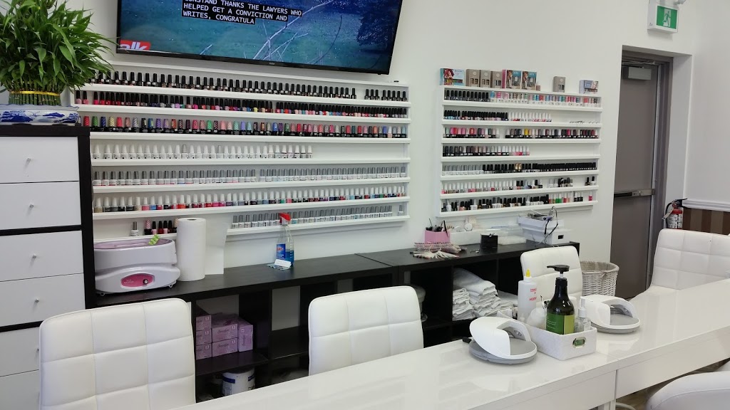 Urban Nail Studio | 671 Wonderland Rd N, London, ON N6H 0H9, Canada | Phone: (519) 657-1688