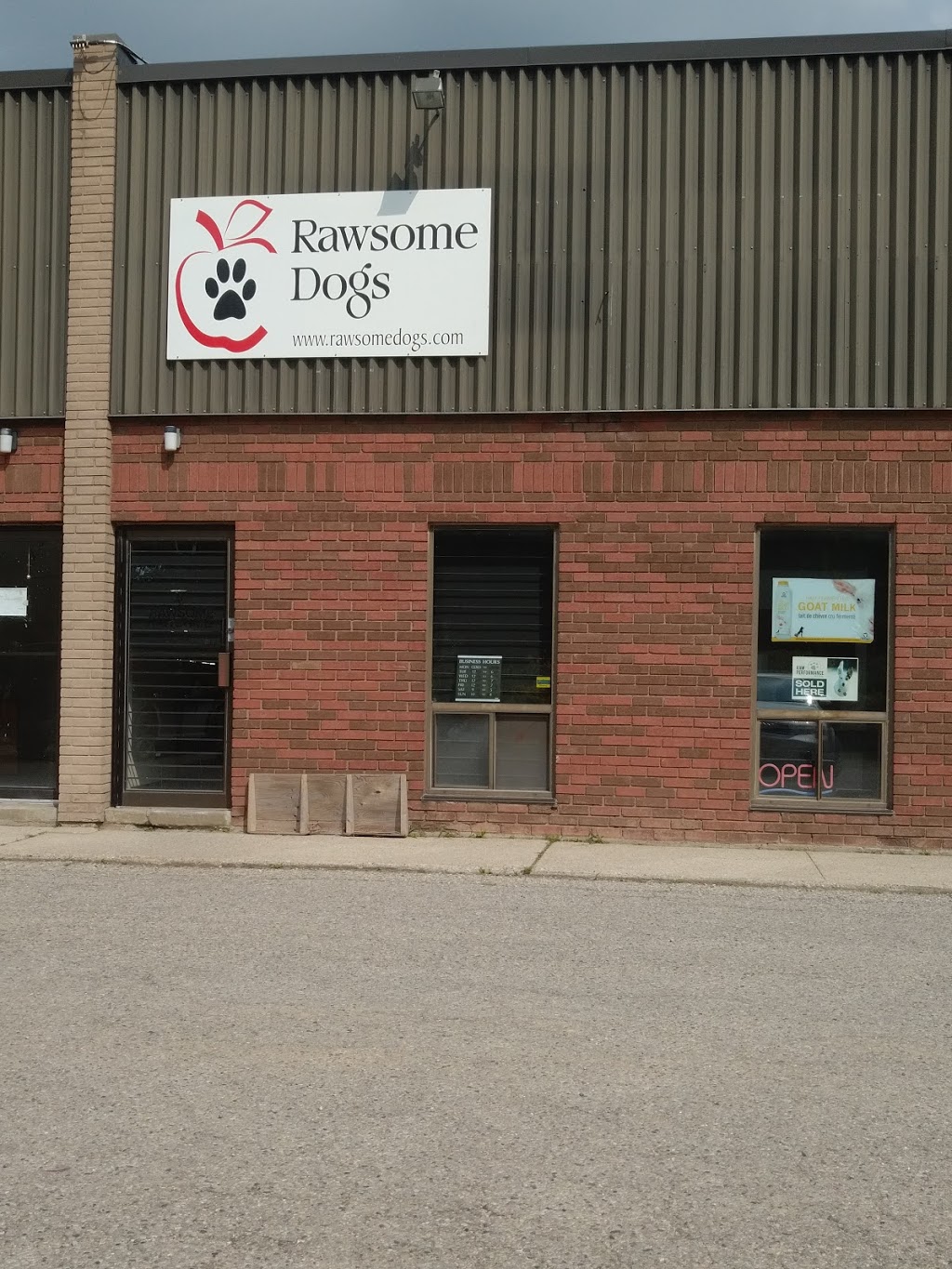 Rawsome Dogs | 1057 Parkinson Rd #7, Woodstock, ON N4S 3H4, Canada | Phone: (519) 421-9305