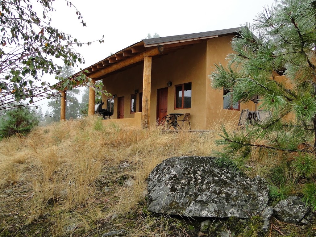 High Chaparral Guest House Vacation Rental | Patten Road, 409, Oliver, BC V0H 1T5, Canada | Phone: (250) 485-2797