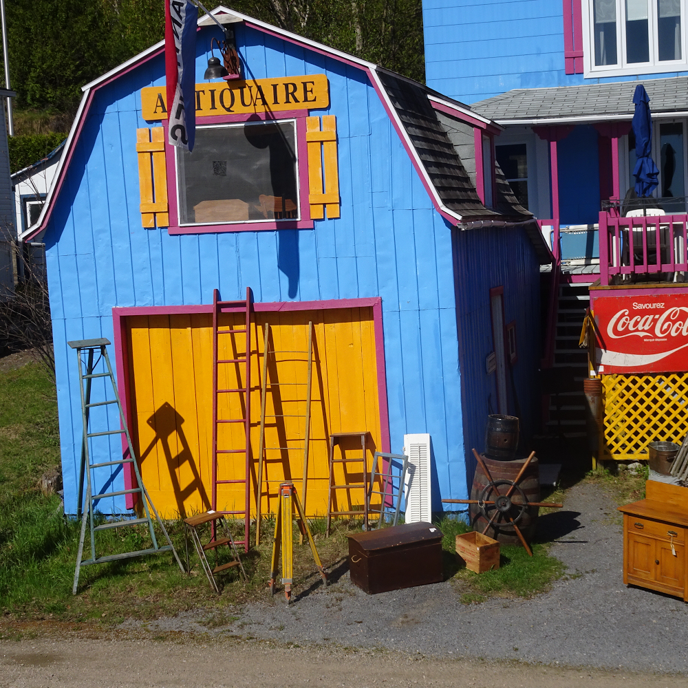 L’Antiquaire de Saint-Irénée | 55 Chemin des Bains, Saint-Irénée, QC G0T 1V0, Canada | Phone: (418) 452-8266