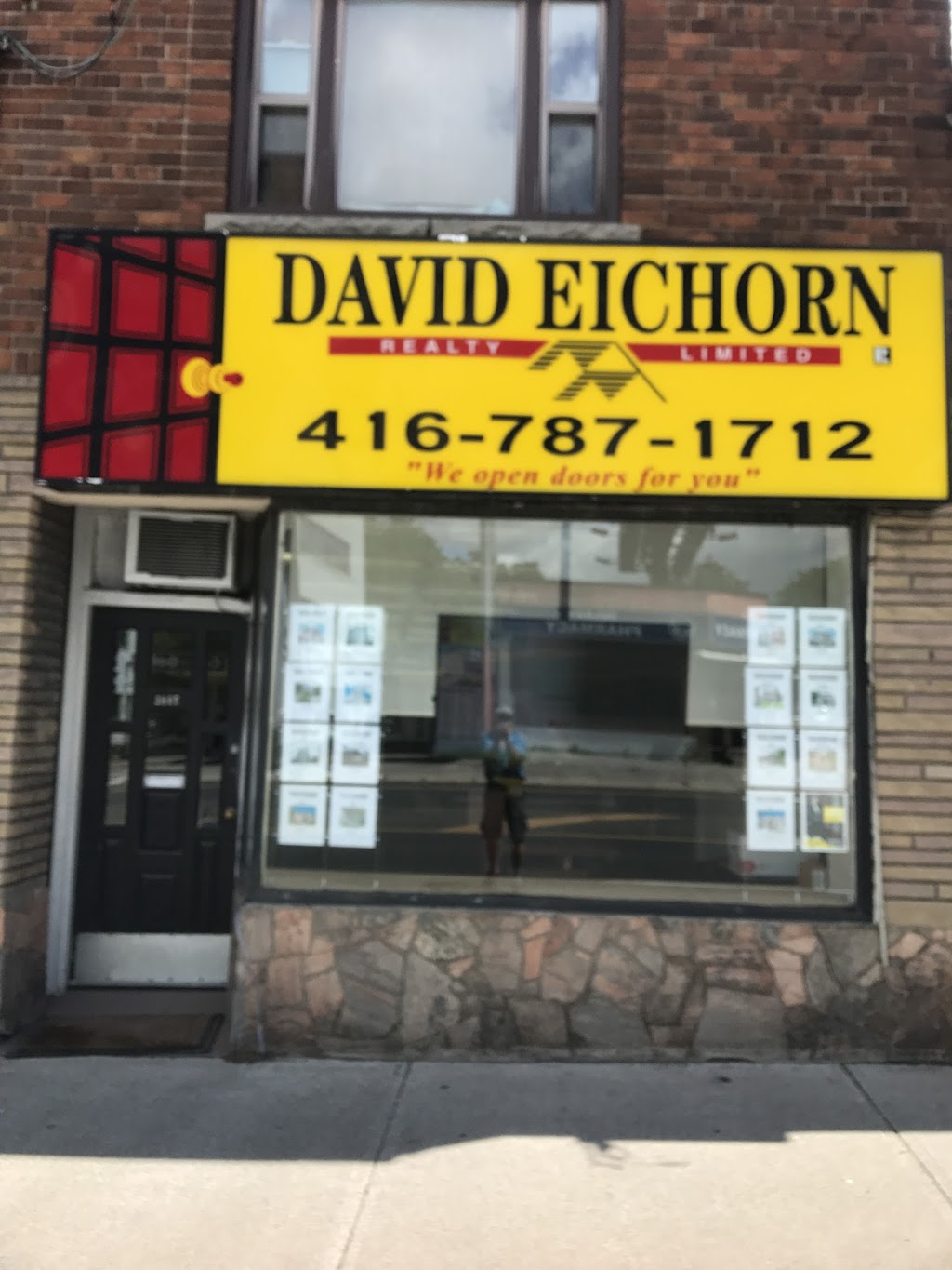 David Eichorn Realty | 2817 Bathurst St, North York, ON M6B 3A4, Canada | Phone: (416) 666-0242