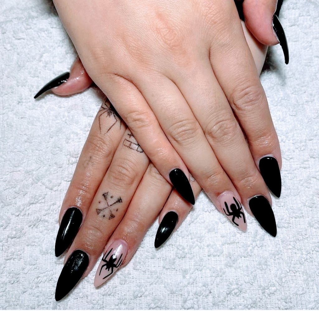 Ongles Laval | 4897 Boul Notre-Dame, Laval, QC H7W 1V3, Canada | Phone: (450) 686-7546